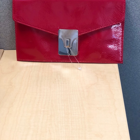 Talbots red patent leather clutch - Picture 3 of 5